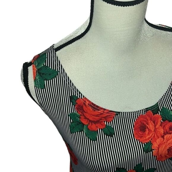 Ashley Stewart Floral & Stripe Pattern Sleeveless Blouse - Picture 5 of 9